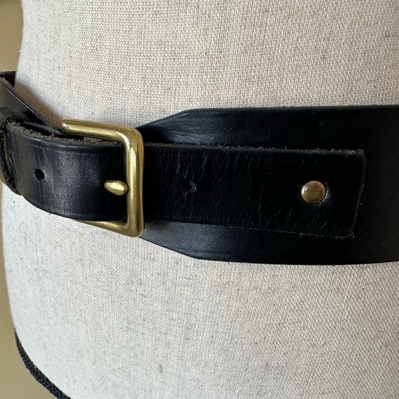 J. Crew | Black Italian Leather Corset-Style Dress Belt, Solid Brass Buckle, M - Picture 2 of 10